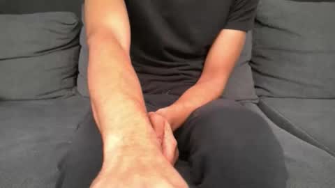 Vee online show from February 8, 2026, 6:17 am