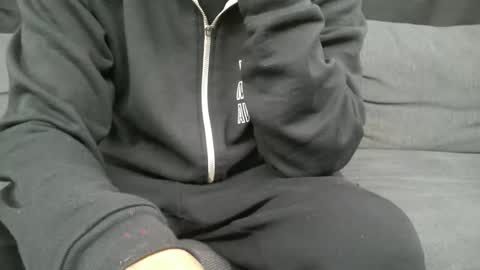 Vee online show from February 17, 2026, 2:30 am