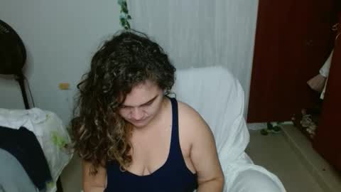 Snapshot of venecasexy44 chatting on April 28, 2026, 9:47 am venecasexy44 online show from April 28, 2026, 9:47 am