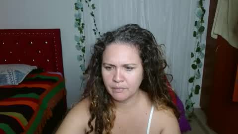 Snapshot of venecasexy44 chatting on May 19, 2026, 9:37 am venecasexy44 online show from May 19, 2026, 9:37 am