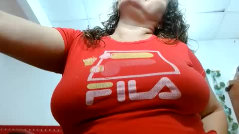 Snapshot of venecasexy44 chatting on May 20, 2026, 10:43 am venecasexy44 online show from May 20, 2026, 10:43 am