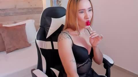 Snapshot of vennus_black_ chatting on November 12, 2025, 2:56 am V E N U S online show from November 12, 2025, 2:56 am