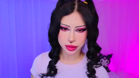 Vivian online show from November 30, 2025, 4:27 am