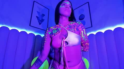 Snapshot of venus__miller chatting on September 15, 2025, 12:27 pm venus__miller online show from September 15, 2025, 12:27 pm