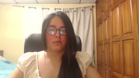 Venus online show from June 15, 2026, 11:51 pm