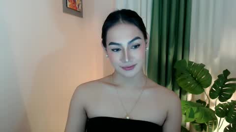 Snapshot of venus_sunrise07xx chatting on October 4, 2025, 9:46 pm Venus Sunrise Bombshell online show from October 4, 2025, 9:46 pm