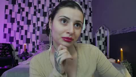 venusinylons online show from December 21, 2025, 1:07 pm