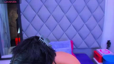 Venusowen  online show from November 13, 2025, 2:49 pm