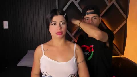 venuss09 online show from November 4, 2025, 9:58 pm