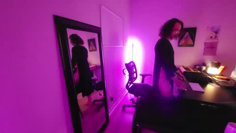 Snapshot of venusthemartian chatting on July 19, 2026, 11:41 pm venus online show from July 19, 2026, 11:41 pm