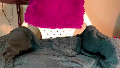 Venus online show from November 10, 2025, 1:37 am