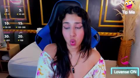 Nice to greet you my name is Vanessa  online show from February 17, 2025, 1:10 pm