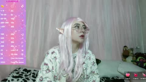 Snapshot of venuzxx chatting on February 6, 2025, 12:05 pm . . online show from February 6, 2025, 12:05 pm