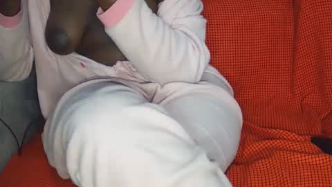 Snapshot of vera_bliss21 chatting on September 24, 2025, 10:02 pm vera_bliss21 online show from September 24, 2025, 10:02 pm