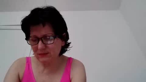 Snapshot of vera_elle chatting on May 28, 2026, 3:31 pm Vera online show from May 28, 2026, 3:31 pm