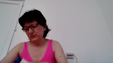 Snapshot of vera_elle chatting on May 31, 2026, 3:08 pm Vera online show from May 31, 2026, 3:08 pm