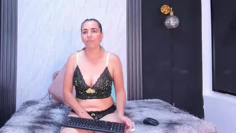 verabeautiful online show from January 10, 2026, 7:37 pm