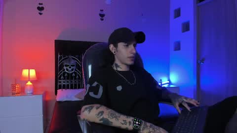 vergil_noir online show from April 28, 2026, 3:22 am