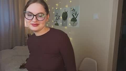 Veronica online show from November 19, 2025, 10:15 am