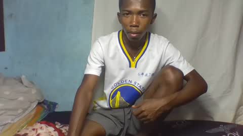 verolla31 online show from February 17, 2025, 3:09 pm