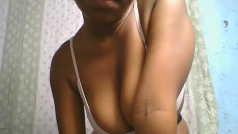 verolla31 online show from October 1, 2025, 7:31 pm