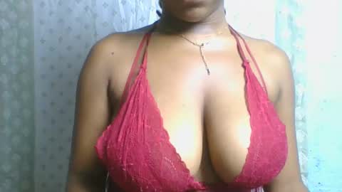 verolla31 online show from October 5, 2025, 12:58 pm