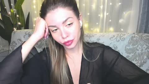 Lolitalolz online show from February 26, 2026, 7:13 pm