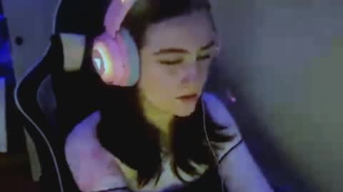 Veronica online show from May 21, 2026, 2:57 pm