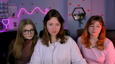 Ronni online show from February 18, 2026, 8:27 pm