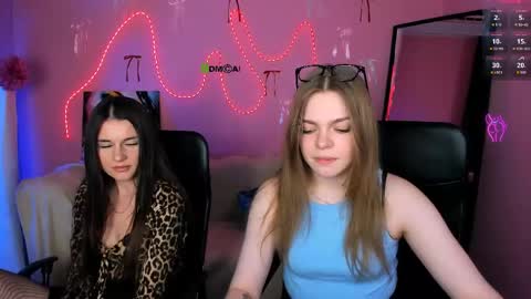 Ronni online show from April 13, 2026, 7:08 pm