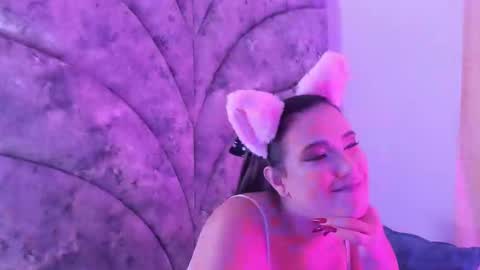 Veronica Olson online show from February 10, 2025, 5:25 am