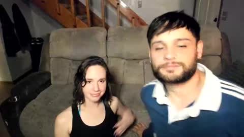 veronicaandalex online show from May 18, 2026, 4:40 am