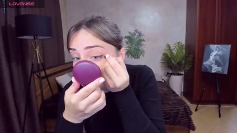 Veronica online show from September 20, 2025, 5:08 am