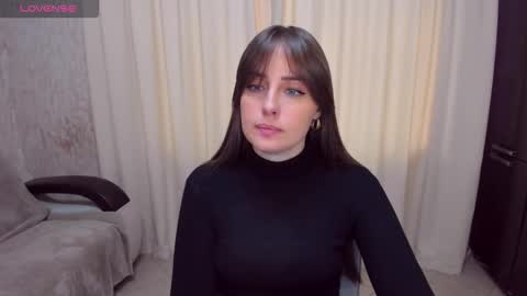 Veronica online show from October 6, 2025, 9:29 am