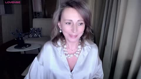 Helen online show from February 4, 2025, 4:59 am