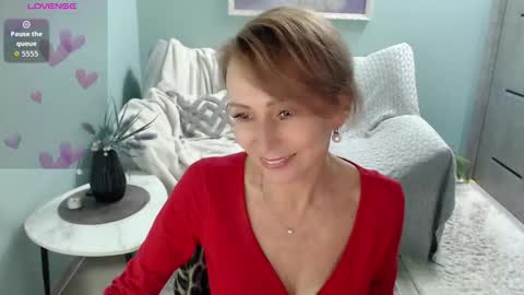 Helen online show from September 18, 2025, 4:47 am