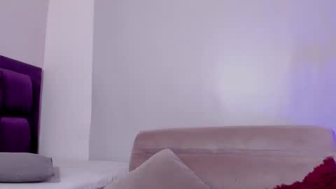 Snapshot of veronicagilss chatting on January 23, 2025, 4:48 pm Veronica Gills online show from January 23, 2025, 4:48 pm