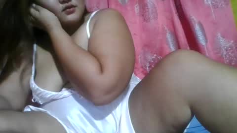 versatile_hottie_asian online show from June 18, 2026, 9:14 am