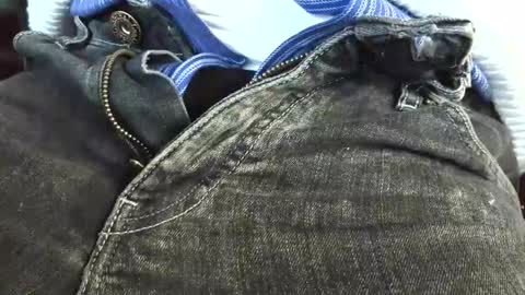 Erik online show from March 17, 2026, 7:44 am