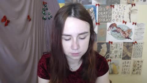 veryveryvery_shy online show from December 16, 2025, 7:57 am