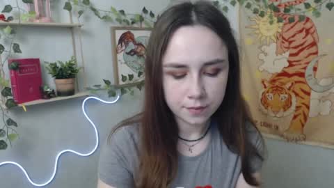 veryveryvery_shy online show from April 11, 2026, 5:34 am