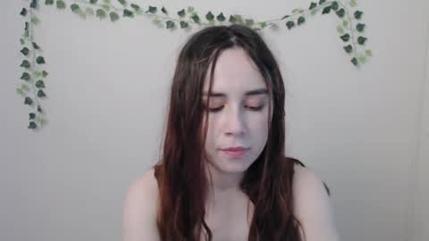 veryveryvery_shy online show from May 13, 2026, 5:38 am