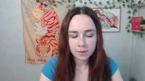 veryveryvery_shy online show from May 18, 2026, 5:46 am
