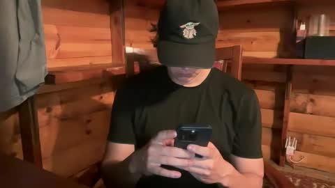 Snapshot of vexelgain chatting on September 26, 2025, 2:48 am HendasWerout online show from September 26, 2025, 2:48 am