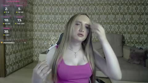vi_luxxxy online show from May 3, 2026, 2:06 am