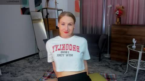 Mikky online show from October 4, 2025, 7:17 am