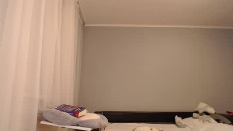 Snapshot of vibezgirl chatting on December 4, 2024, 8:18 pm Amelia online show from December 4, 2024, 8:18 pm