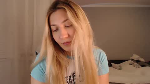 Snapshot of vibezgirl chatting on December 24, 2024, 8:05 pm Amelia online show from December 24, 2024, 8:05 pm