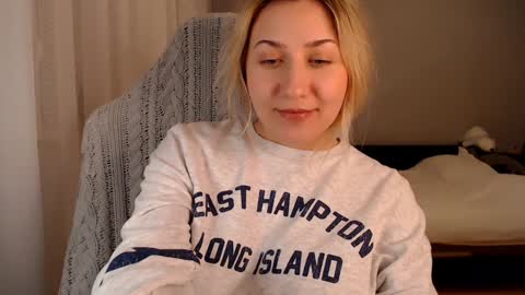 Snapshot of vibezgirl chatting on January 27, 2025, 6:31 pm Amelia online show from January 27, 2025, 6:31 pm