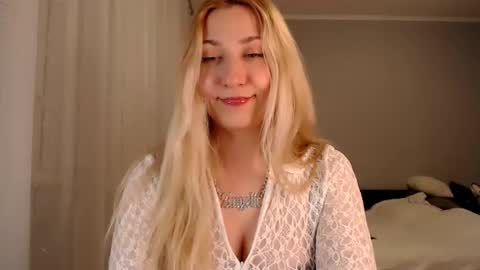 Snapshot of vibezgirl chatting on March 2, 2025, 7:34 pm Amelia online show from March 2, 2025, 7:34 pm